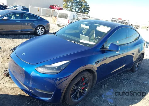 2022 Tesla Model Y Performance Dual Motor All-Wheel Drive from USA, damaged, VIN 7SAYGDEF7NF374796